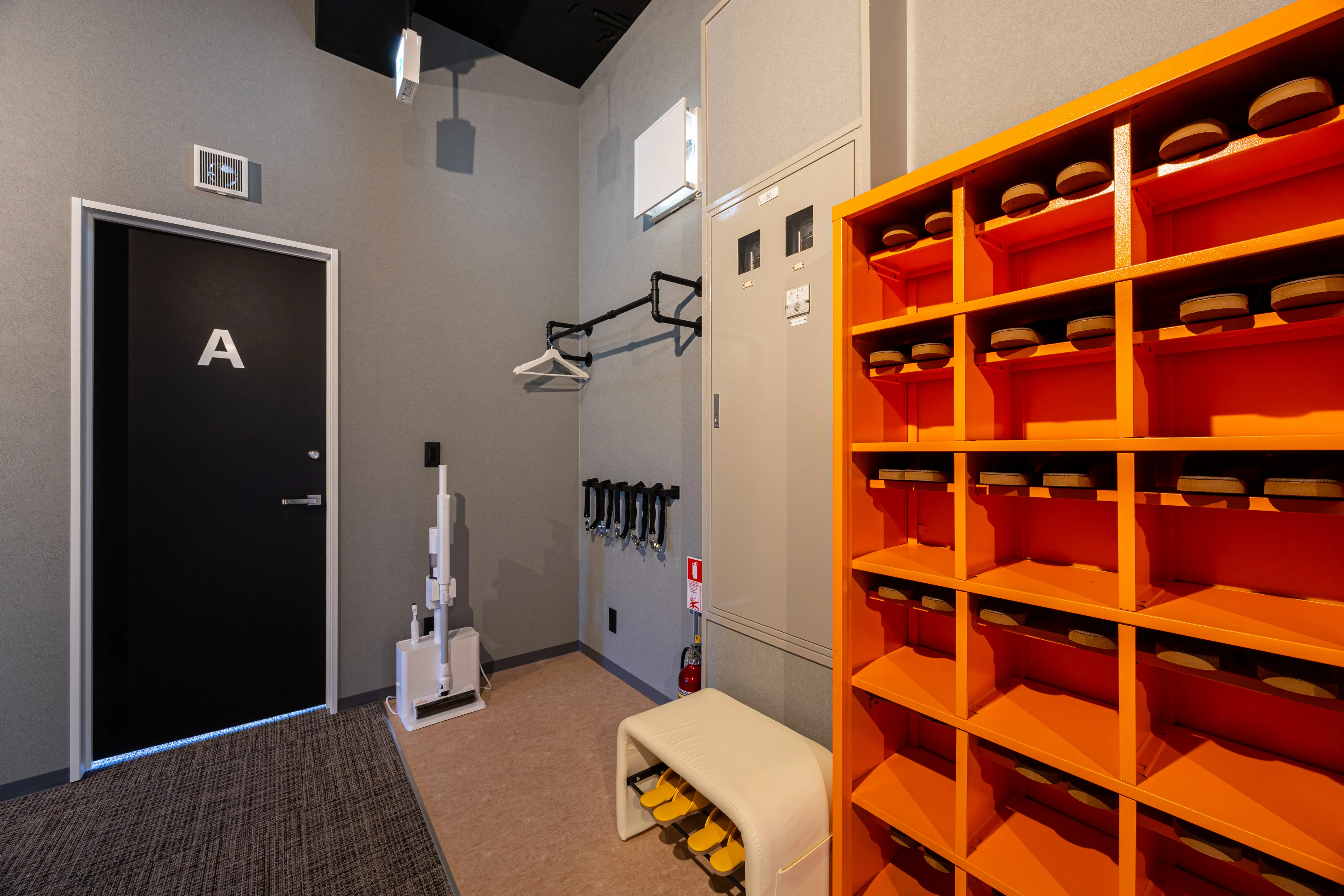 クローク・シューズボックス