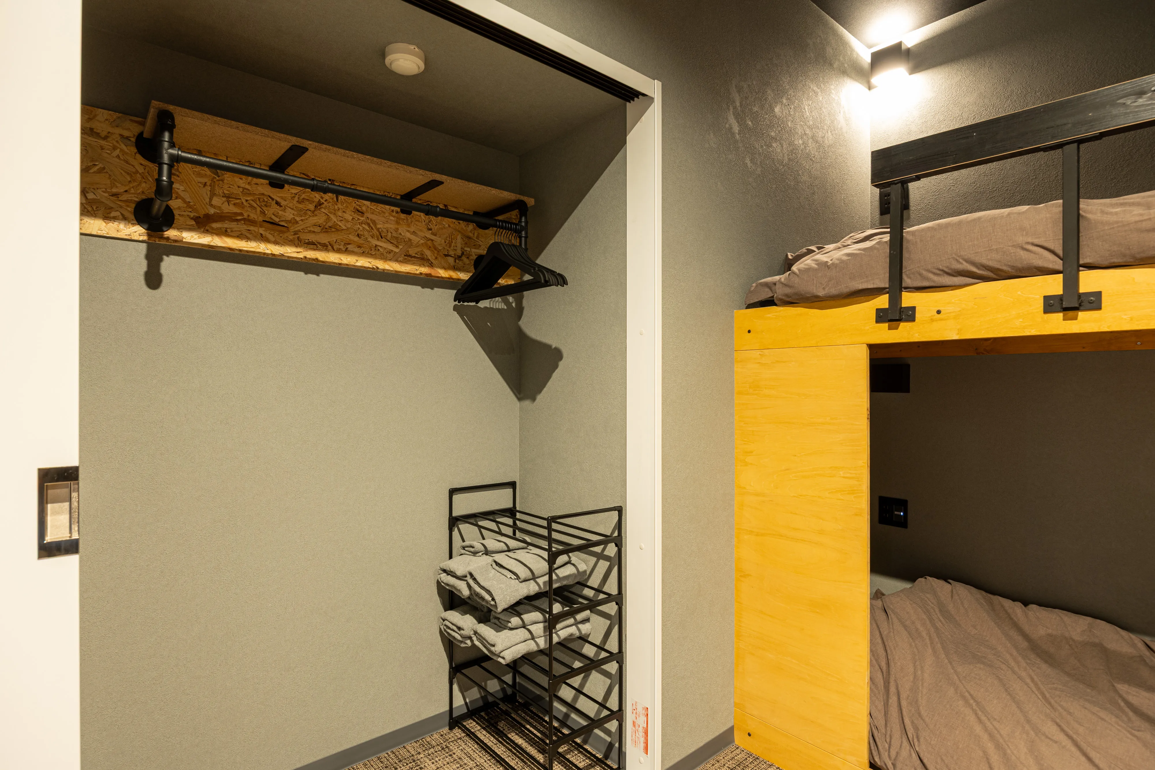 大部屋 サムネイル1